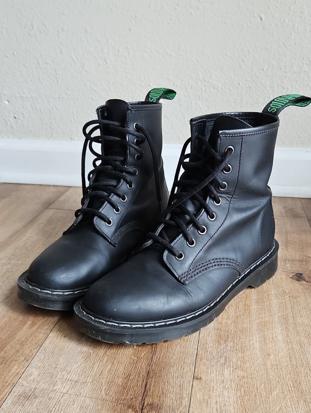 Solovair Black Greasy 8 Eye Derby Boot